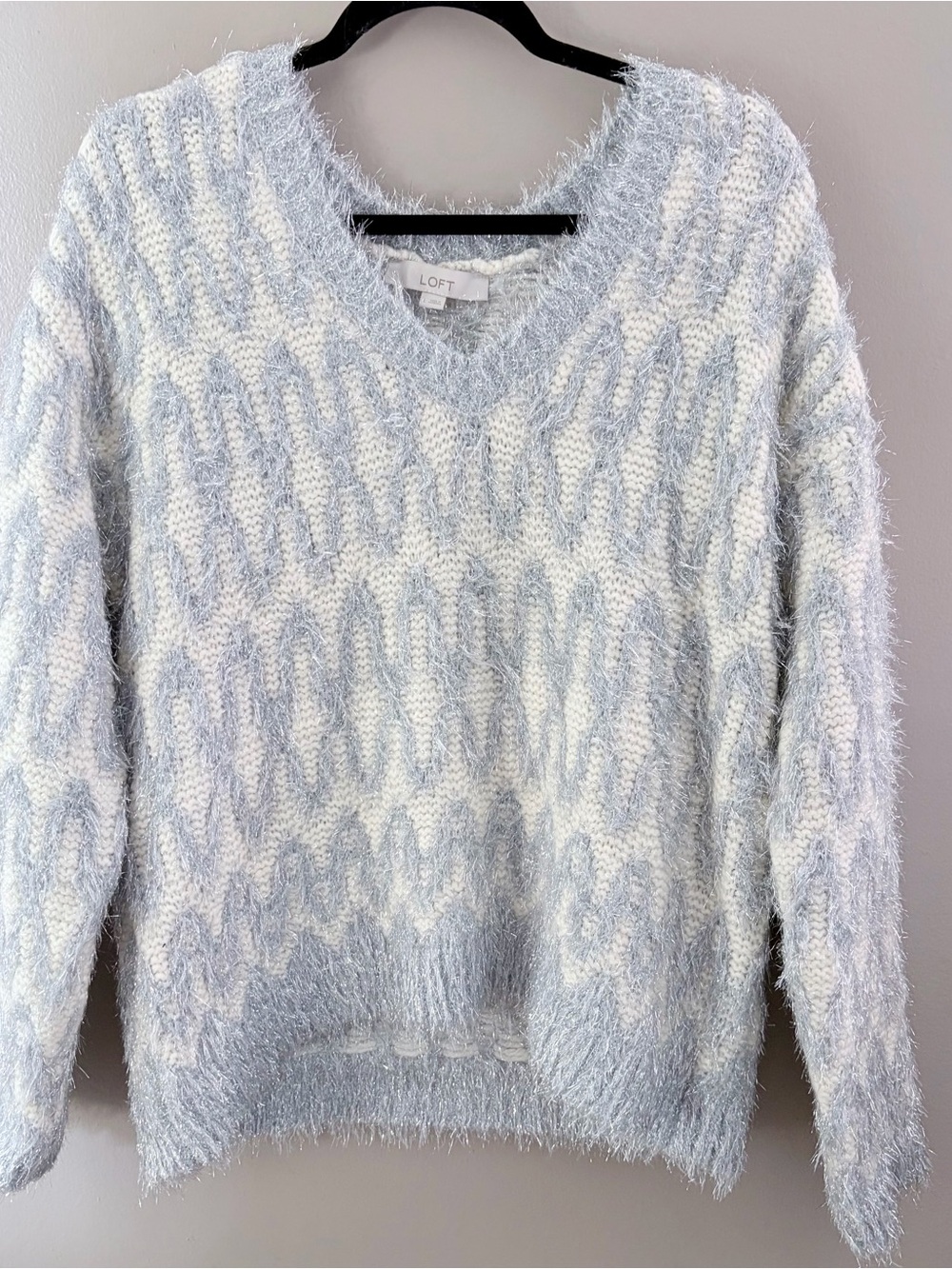 LOFT Metallic Eyelash Knit V-Neck Sweater Silver White Size L